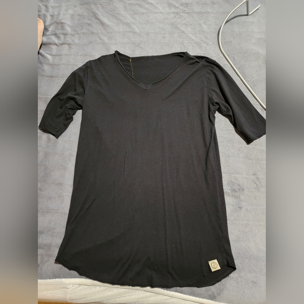 One Golden Thread raw v-neck tree shirt ;  size medium , black t-shirt